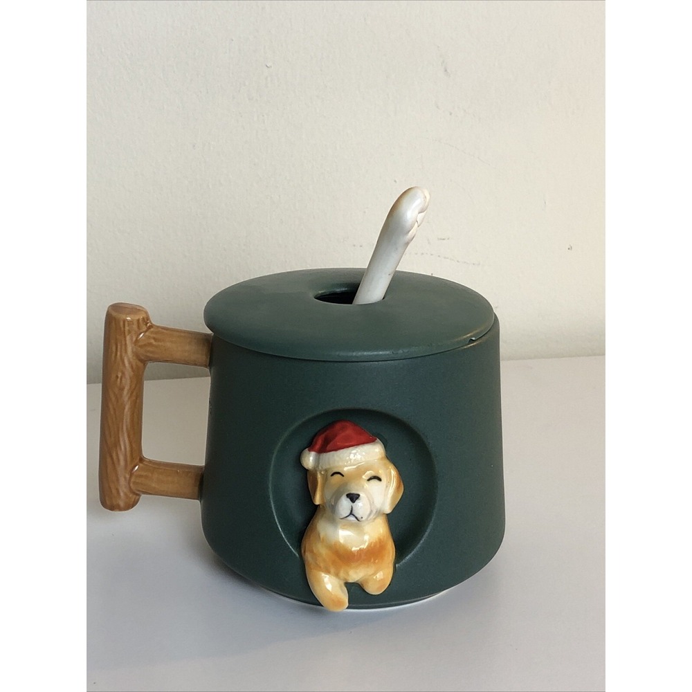 Golden Retriever with Christmas Hat Dog Mug With Lid & Spoon Green